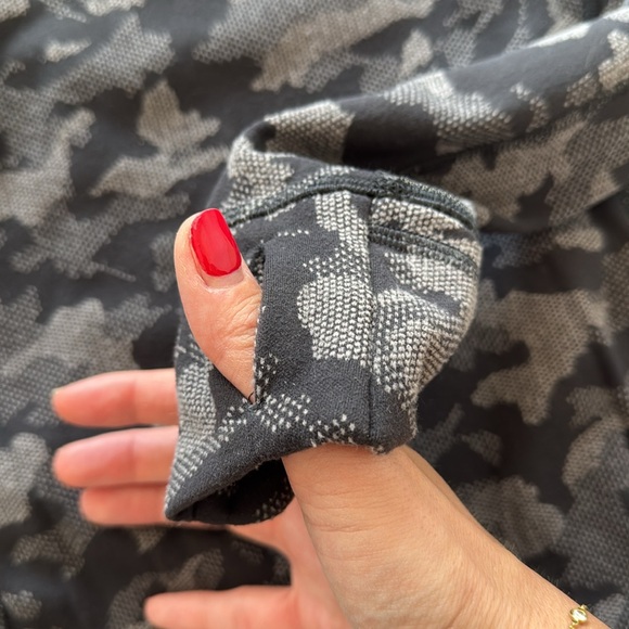 It's Rulu Run Long Sleeve Shirt - Picture 3 of 6